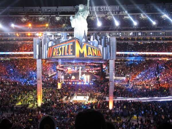 MetLife Stadium, block: 212, row: 11