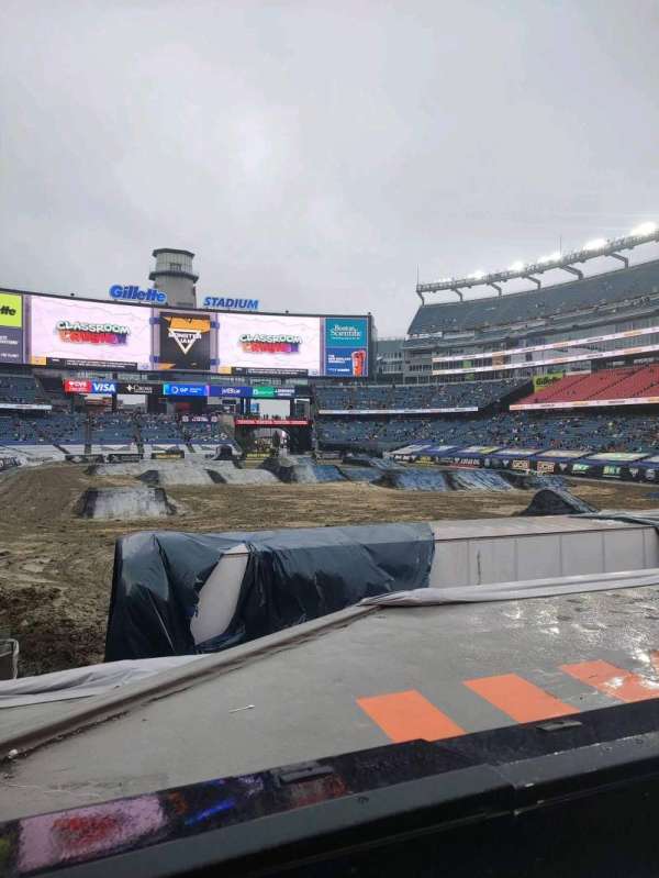 Gillette Stadium, block: 122, row: 18, seat: 24