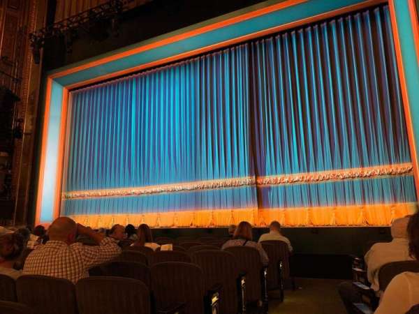 Nederlander Theatre, block: Orchestra R, row: H, seat: 2