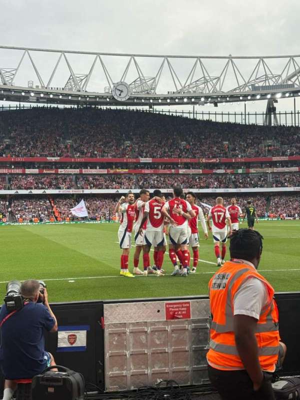 Emirates Stadium, block: 10, row: 1, seat: 314