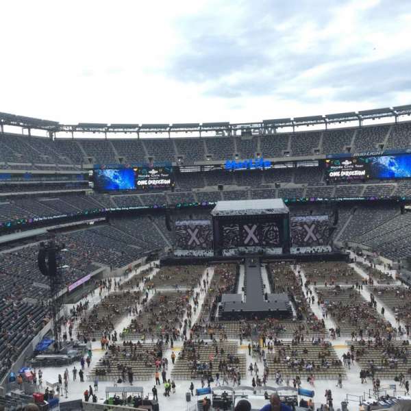 MetLife Stadium, block: 226, row: 5, seat: 14
