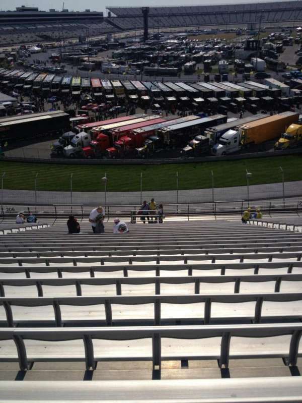 Dover Motor Speedway, block: 205, row: 27, seat: 9