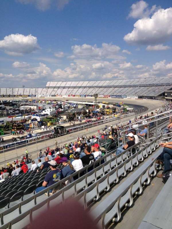 Dover Motor Speedway, block: 251, row: 42, seat: 21