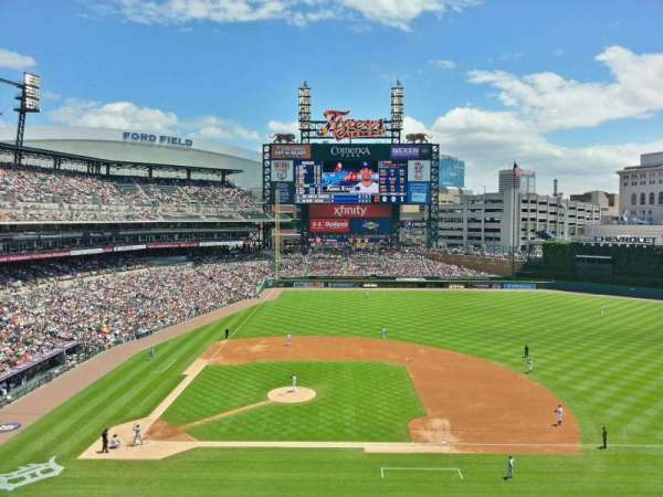 Comerica Park, block: 322, row: A, seat: 6