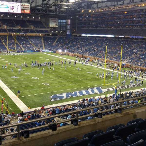 Ford Field, block: 140, row: 4, seat: 8