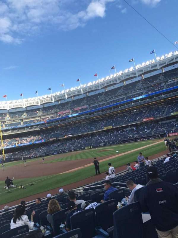 Yankee Stadium, block: 127b, row: 1, seat: 9