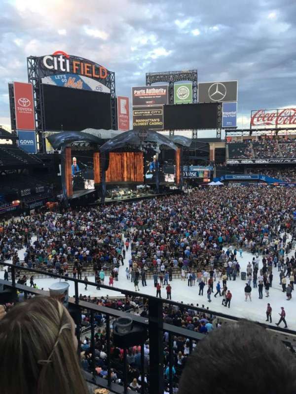 Citi Field, block: 330, row: 2, seat: 7