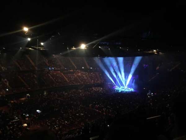 Kia Forum, block: 205, row: 13, seat: 7