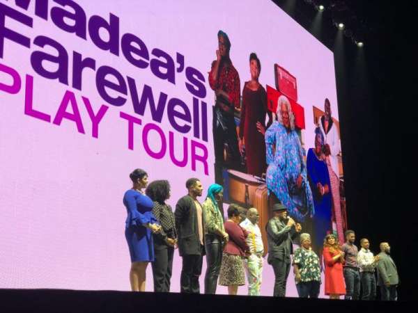 PH Live, block: Gold Circle Left, row: A, seat: 10