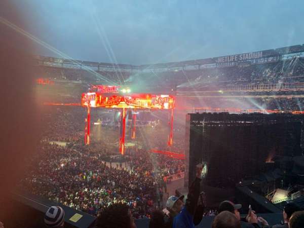 MetLife Stadium, block: 207A, row: 4, seat: 8