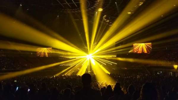 Kia Forum, block: 103, row: 2, seat: 2