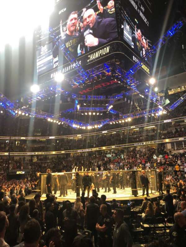 Crypto.com Arena, block: 207, row: C, seat: 3