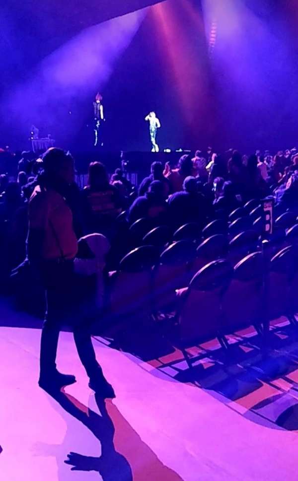 Kia Forum, block: F, row: 2, seat: 9