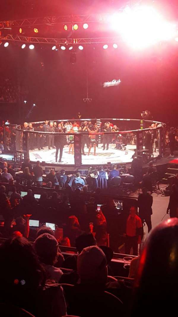 Kia Forum, block: 112, row: 6, seat: 1