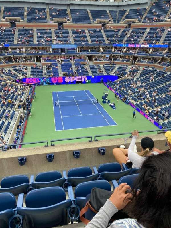 Arthur Ashe Stadium, block: 118, row: D, seat: 7