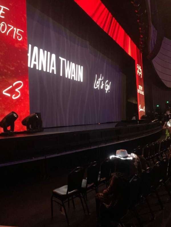 PH Live, block: VIP13, row: A, seat: 5