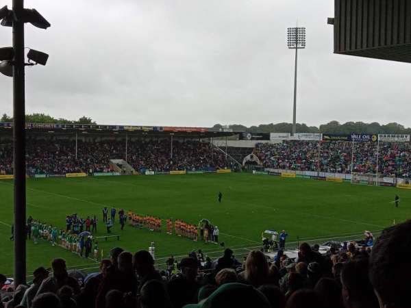 Semple Stadium, block: 204, row: AA, seat: 20