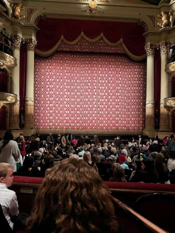 Academy of Music, block: Parquet Circle E, row: T, seat: 113