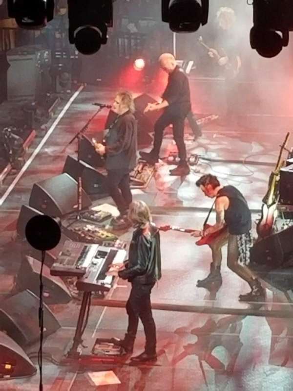 Moda Center, block: 213, row: F, seat: 4