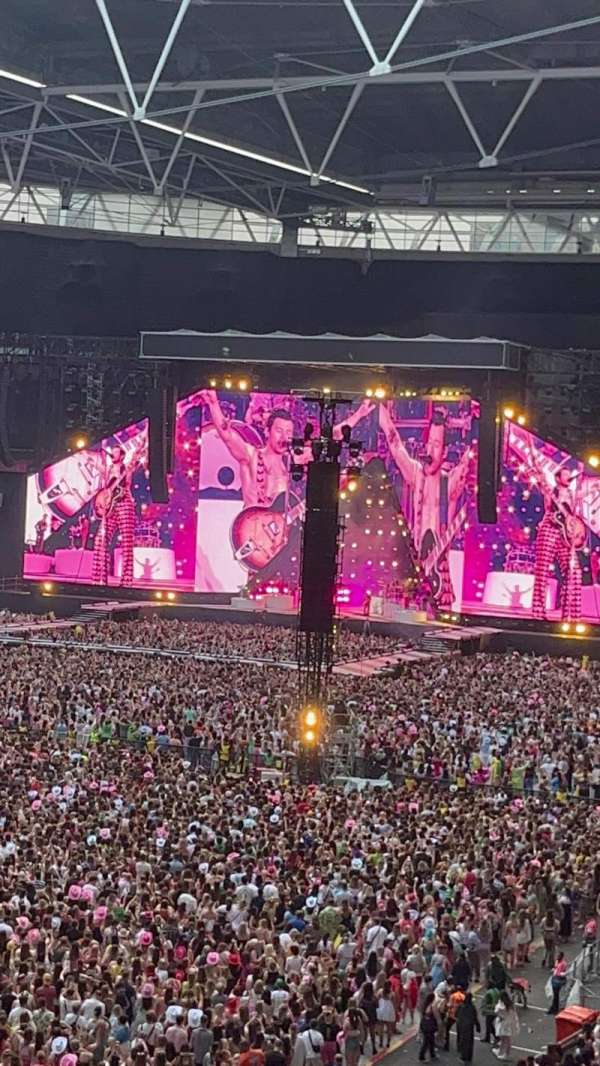 Wembley Stadium, block: 208, row: 1, seat: 168