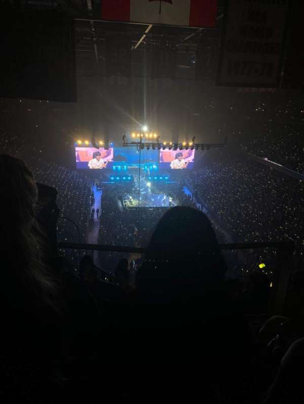 Capital One Arena, block: 408, row: J, seat: 1