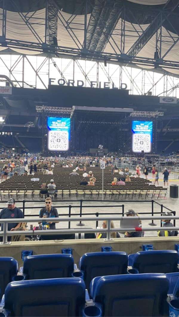 Ford Field, block: 115, row: 4, seat: 10