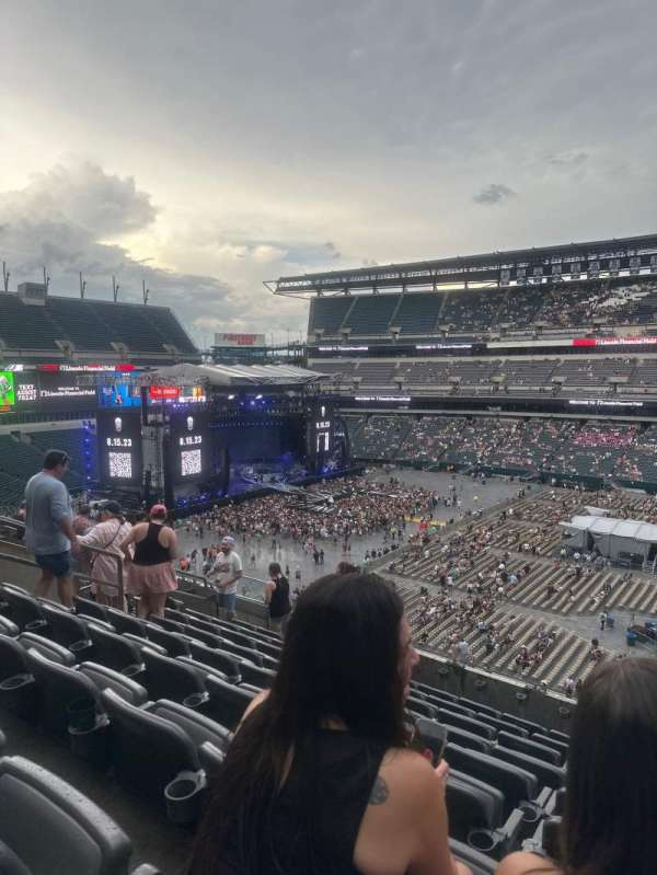Lincoln Financial Field, block: C3, row: 14, seat: 16