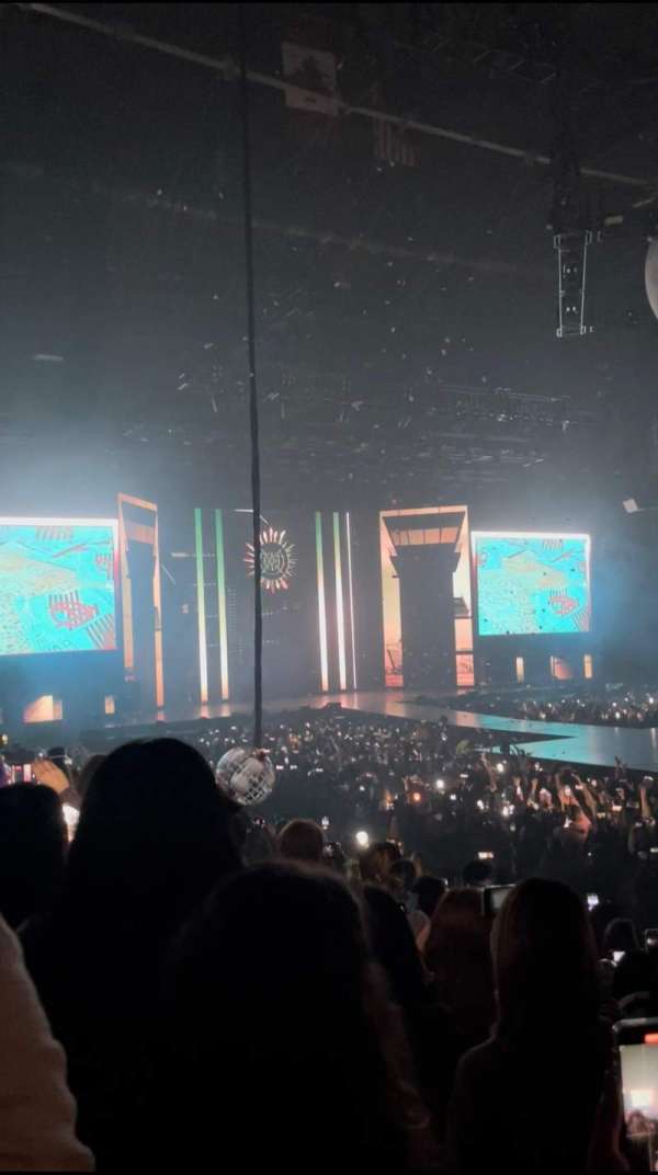 TD Coliseum, block: Old 121, row: 15, seat: 22