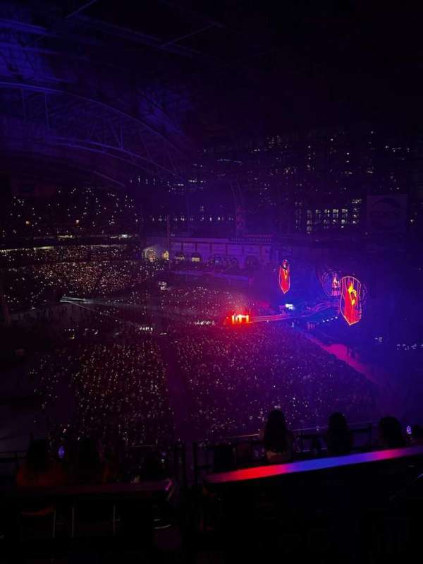 Daikin Park, block: 433, row: 4, seat: 8