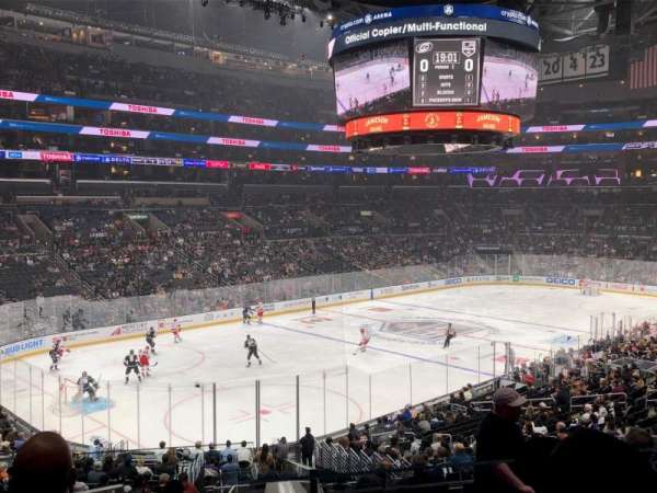 Crypto.com Arena, block: PR9, row: 9, seat: 8