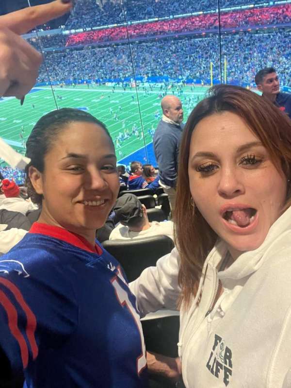 Highmark Stadium, block: M&T Bank Club, row: 7, seat: 12