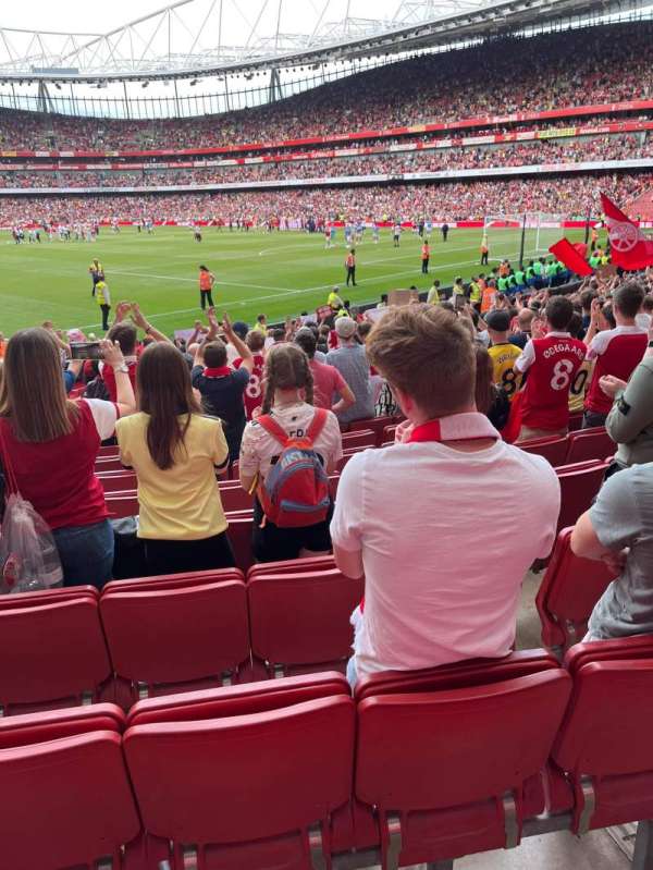 Emirates Stadium, block: 27, row: 24