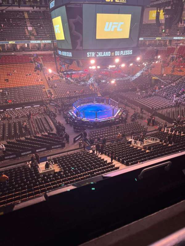Scotiabank Arena, block: 310, row: 1, seat: 17