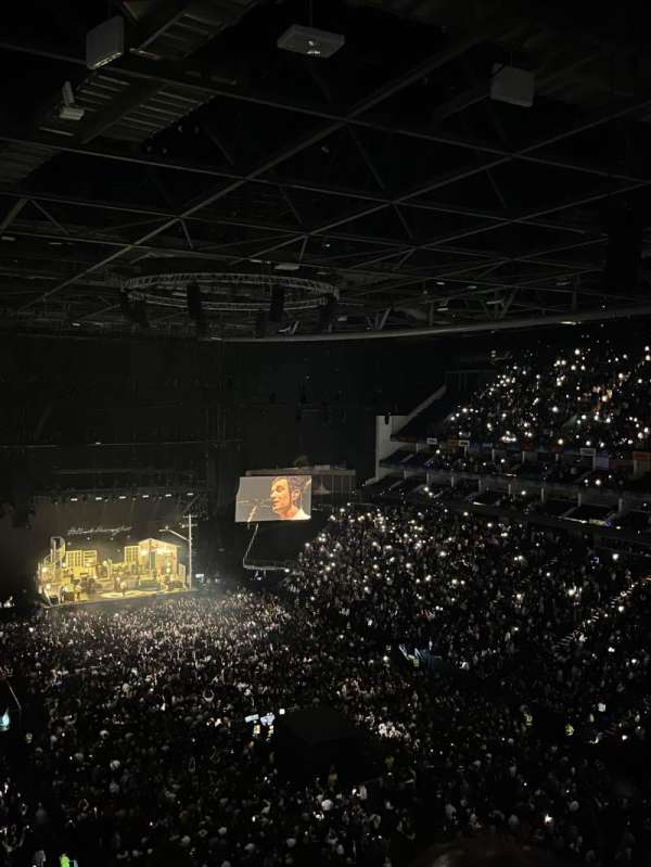 the o2, london, block: 409, row: G, seat: 663