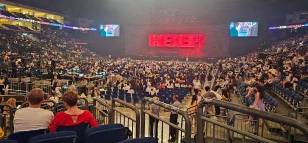 Uber Arena, block: 203, row: 5, seat: 6