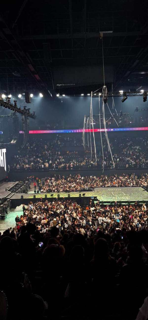 LDLC Arena, block: 202, row: W, seat: 60