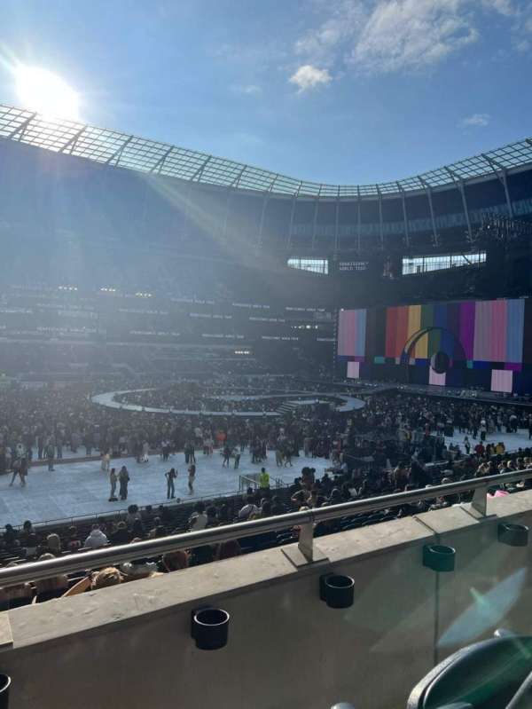 Tottenham Hotspur Stadium, block: Suite 247, row: 2, seat: 699