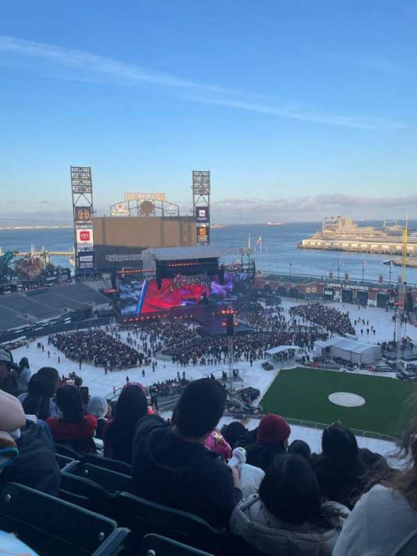 Oracle Park, block: VR321, row: 12, seat: 4