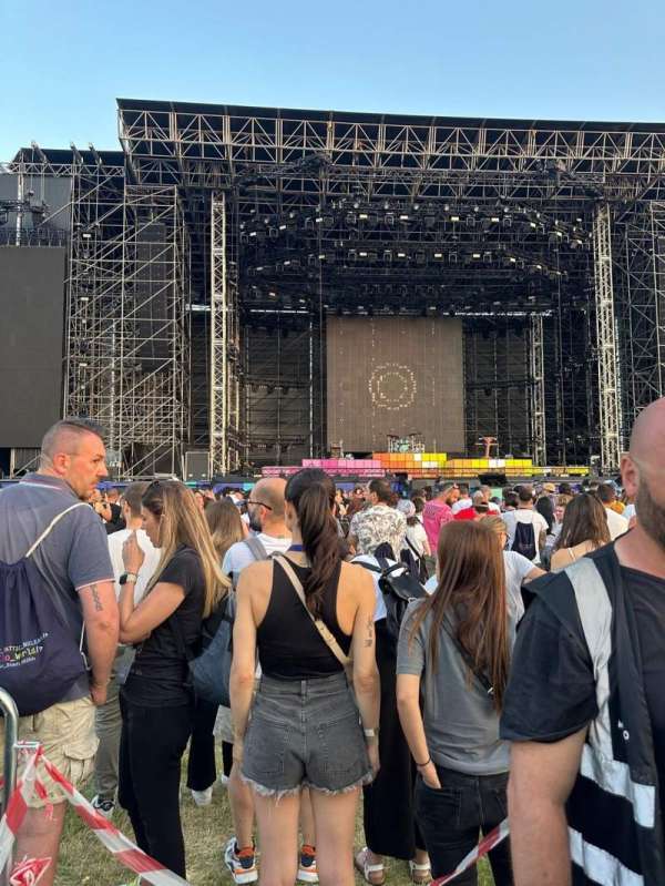 RCF Arena, block: Red, row: 1