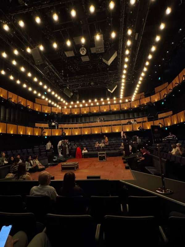 SohoPlace, block: Stalls, row: D, seat: 28