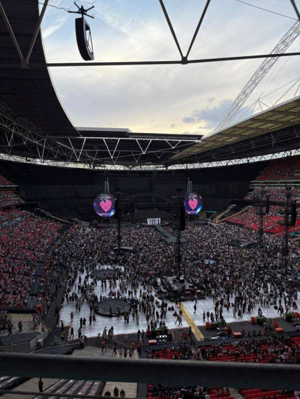 Wembley Stadium, block: 516, row: 1, seat: 78