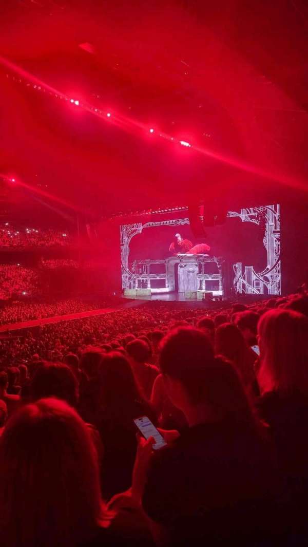AFAS Dome, block: 118, row: 32, seat: 5