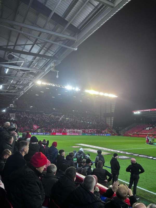 Pittodrie Stadium, block: D, row: DD, seat: 163