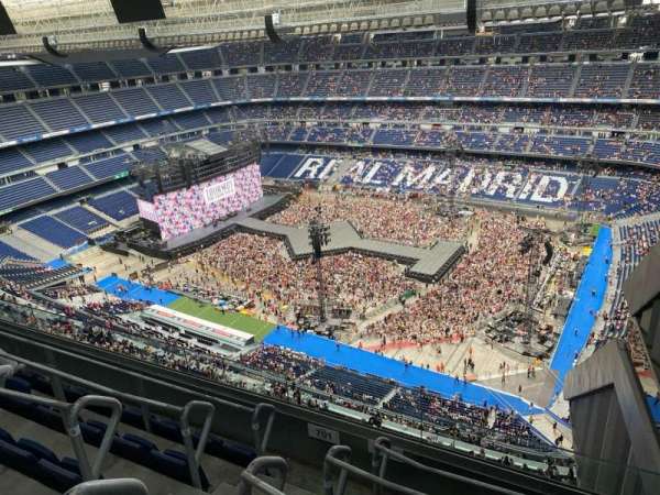 Santiago Bernabéu Stadium, block: 701, row: 6