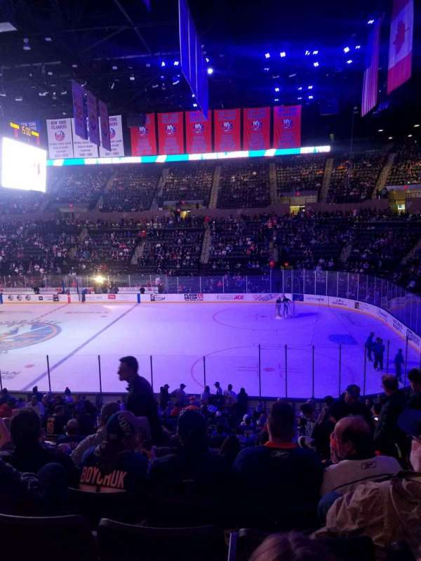 Nassau Veterans Memorial Coliseum, block: 101, row: 10, seat: 1