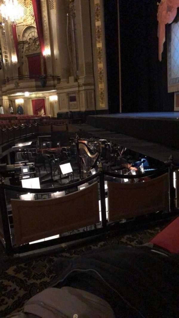 Citizens Bank Opera House, block: ROBXLV, row: A, seat: 52