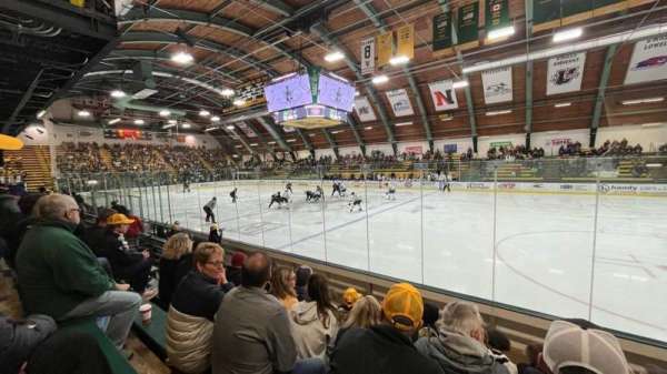 Gutterson Fieldhouse, block: 3, row: G, seat: 2