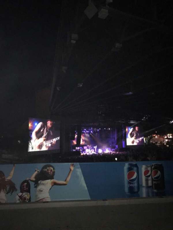 Talking Stick Resort Amphitheatre, block: 305, row: B, seat: 9