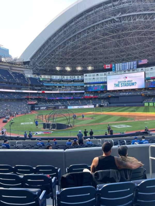 Rogers Centre, block: 122, row: 6, seat: 3