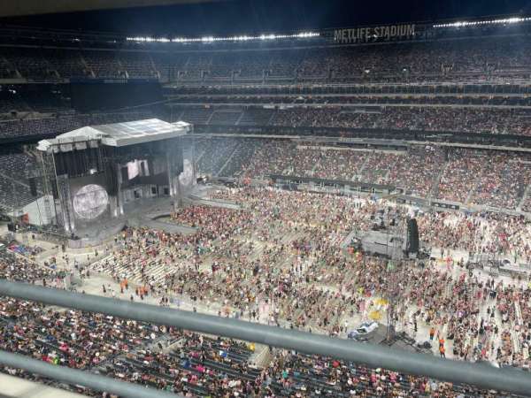 MetLife Stadium, block: 336, row: 1, seat: 7